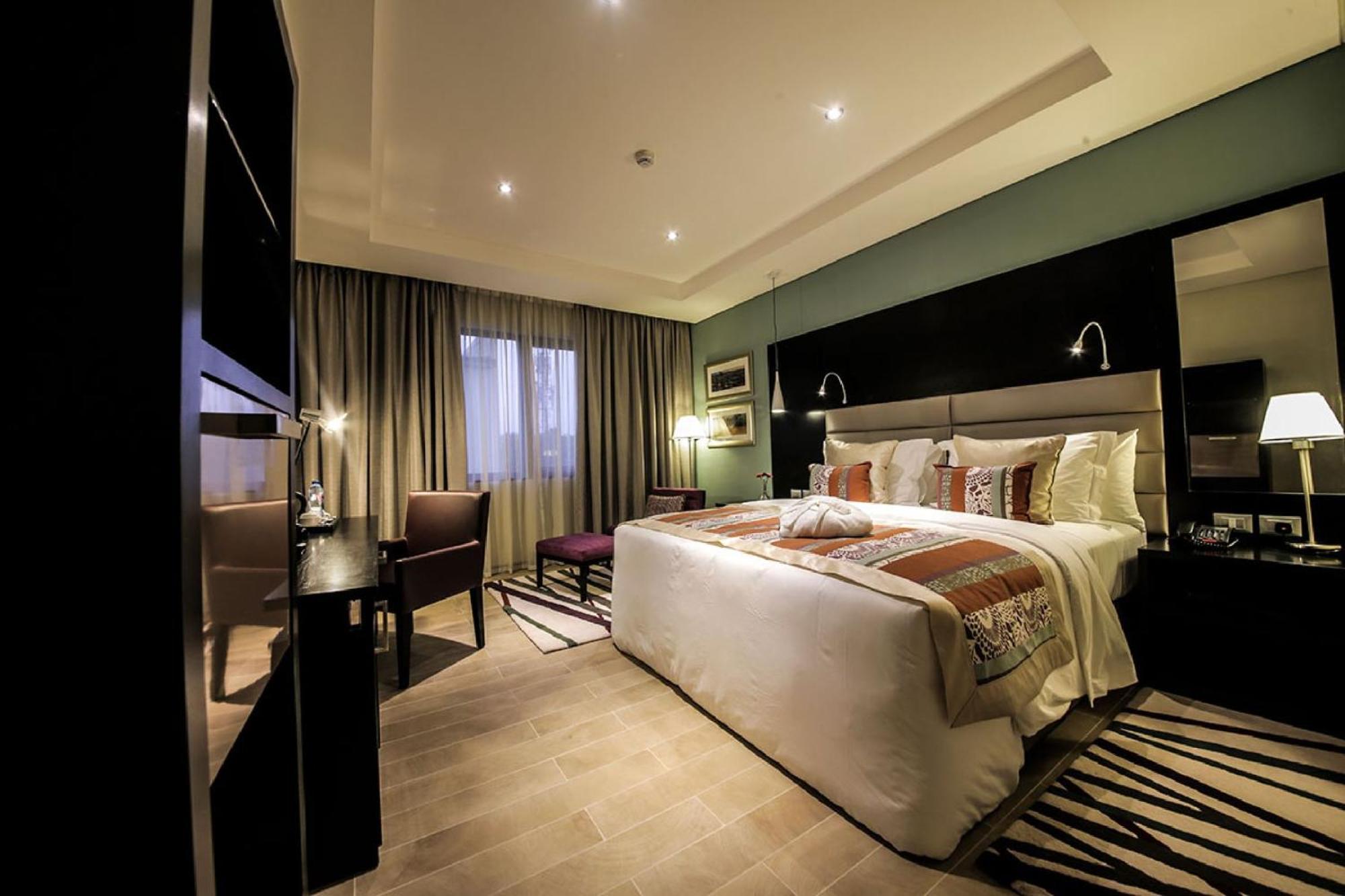 Room In Lodge - The Providence Hotel By Mantis Ikeja Exterior foto